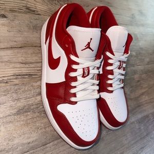 Air Jordan 1 Lows “Gym Red”